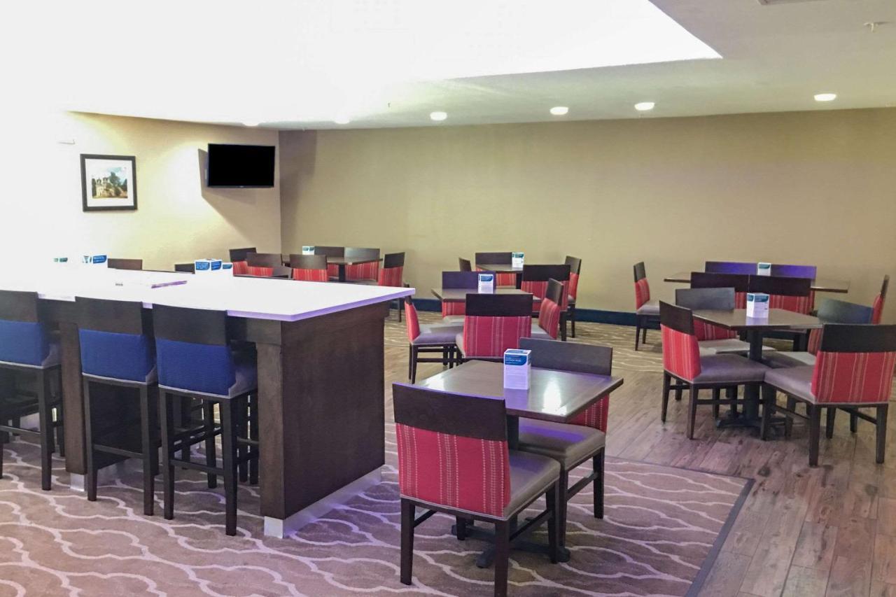 Comfort Inn & Suites Near Six Flags & Medical Center San Antonio Exteriör bild