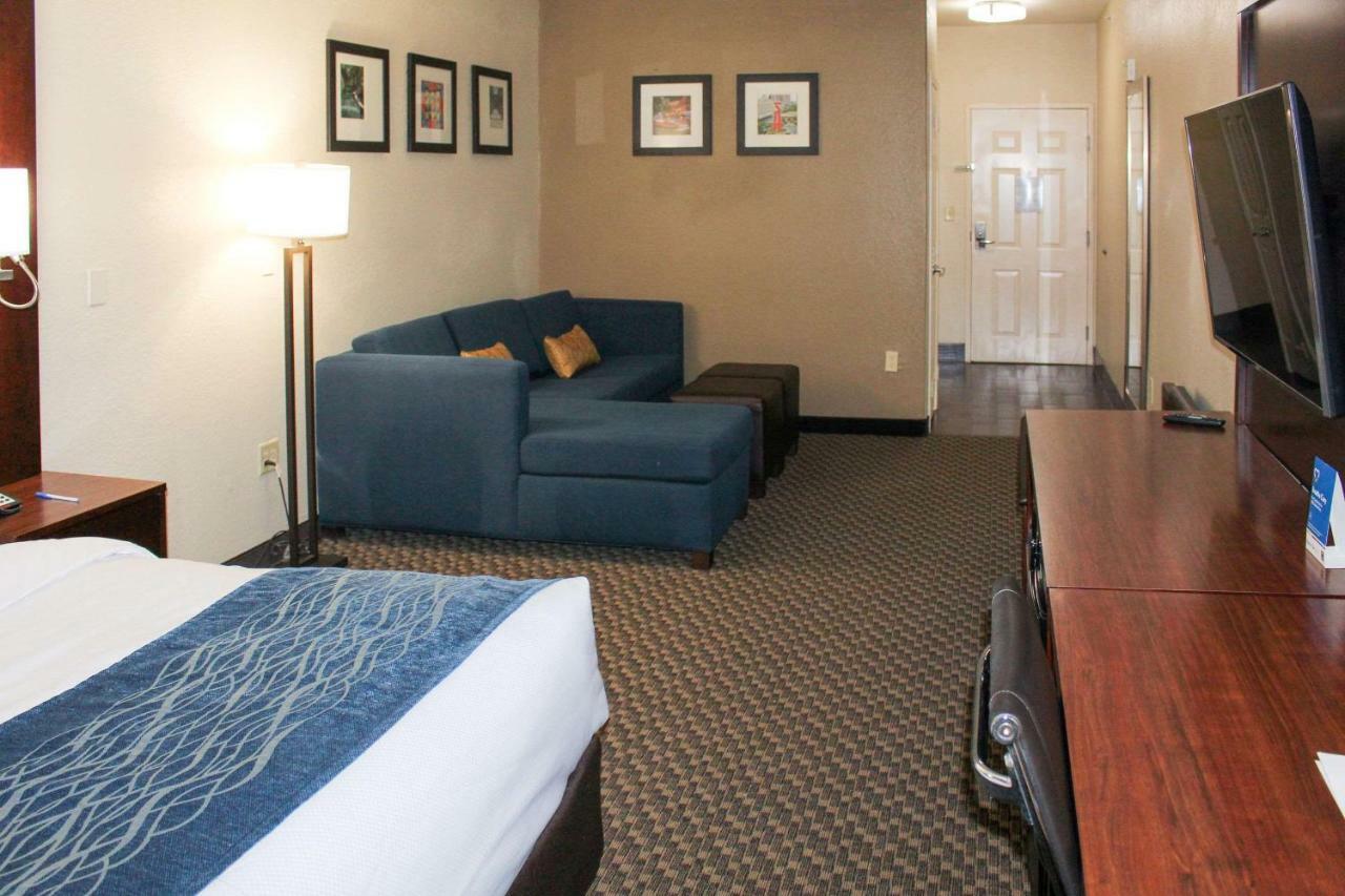 Comfort Inn & Suites Near Six Flags & Medical Center San Antonio Exteriör bild